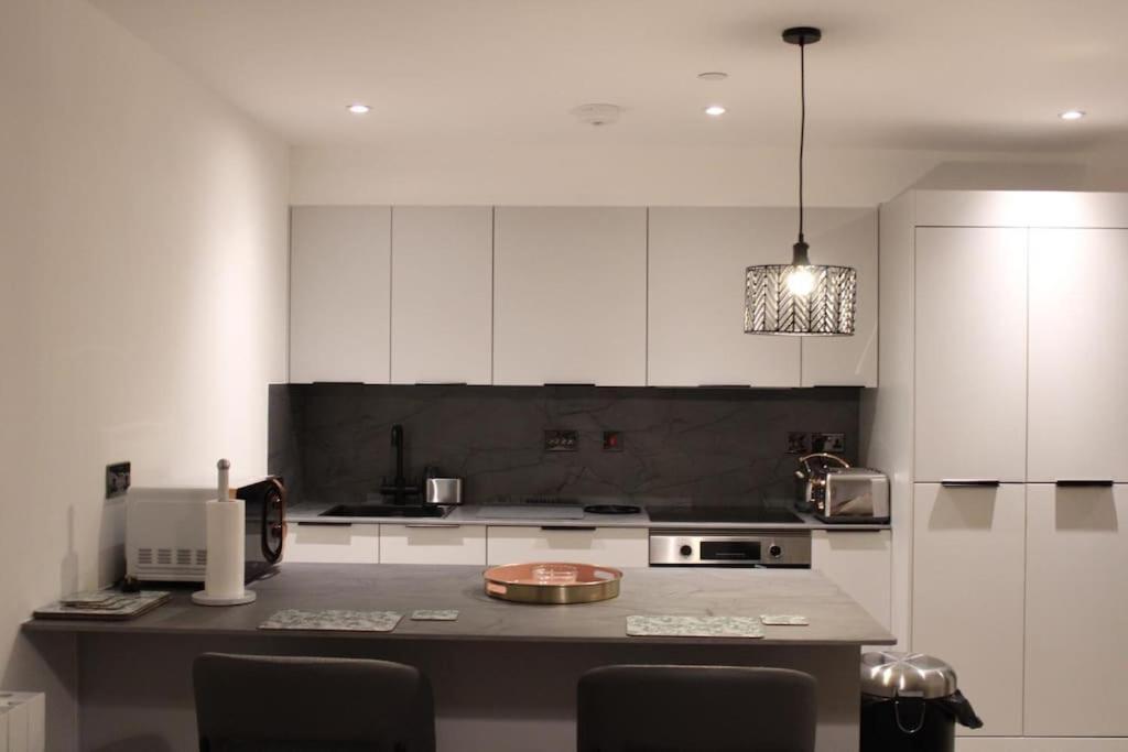 Amazing Luxury One Bedroom Apartment In The Heart Of Preston Preston  Kültér fotó